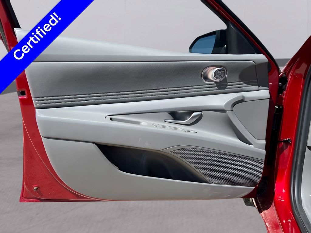 Used 2025 Hyundai Elantra Sport FWD image 25