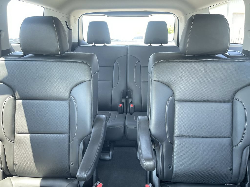 Used 2023 GMC Acadia SLT w/ Preferred Package AWD/4WD image 29