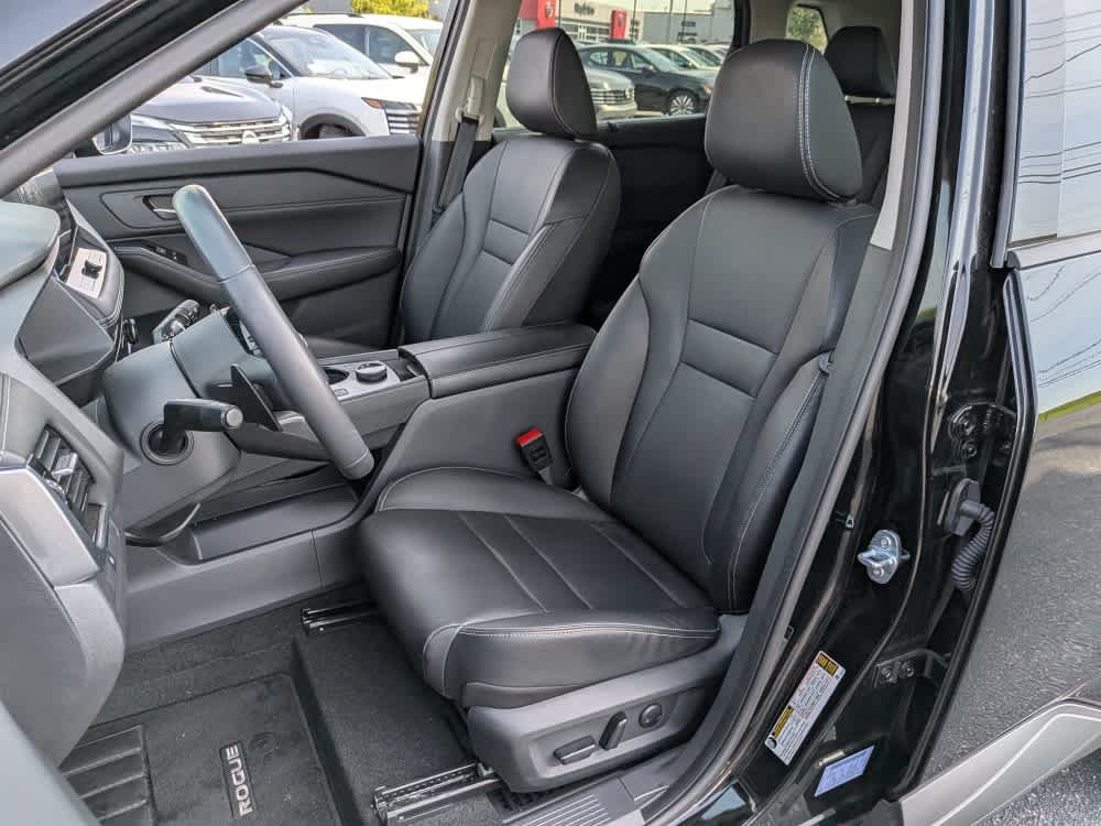 Used 2024 Nissan Rogue SL w/ SL Premium Package AWD/4WD image 12