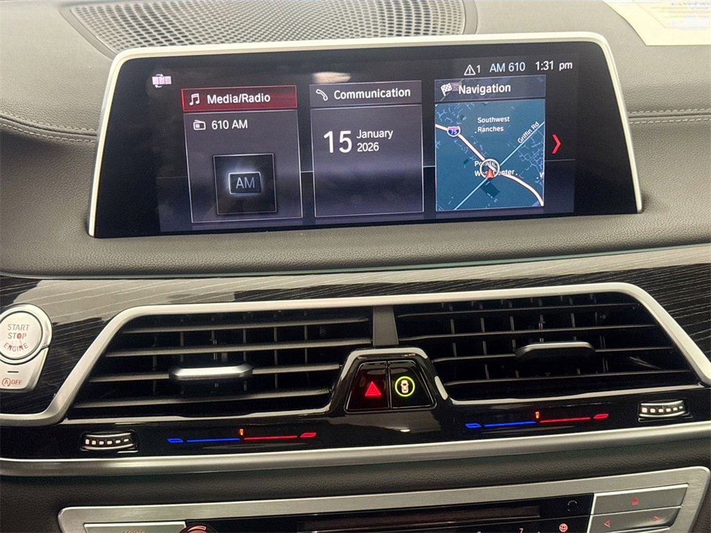 Used 2019 BMW 750i image 15
