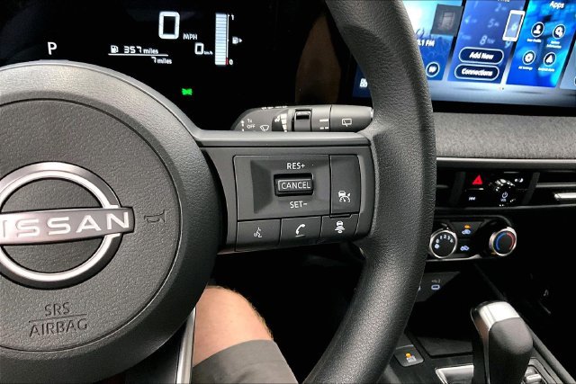 New 2027 Nissan Kicks S FWD image 24