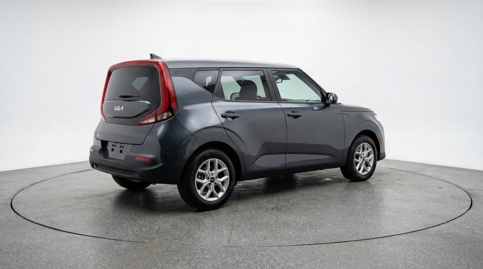 Used 2025 Kia Soul LX w/ LX Technology Package image 9