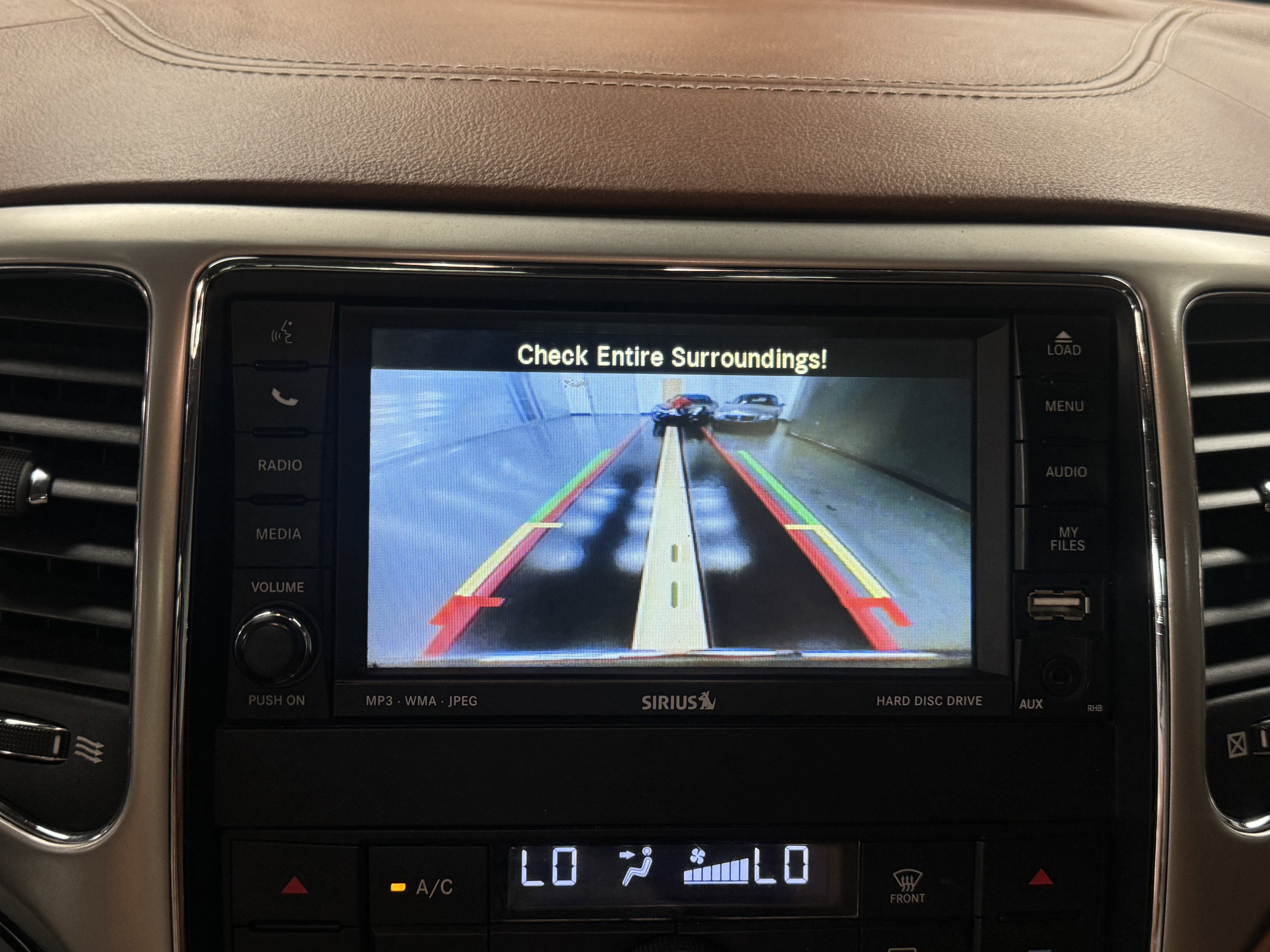 Used 2011 Jeep Grand Cherokee Overland Summit image 11