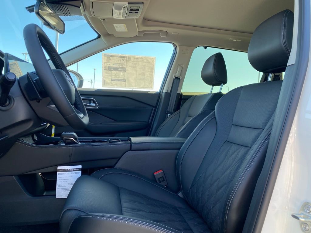 New 2026 Nissan Rogue Platinum w/ Platinum Premium Package image 13