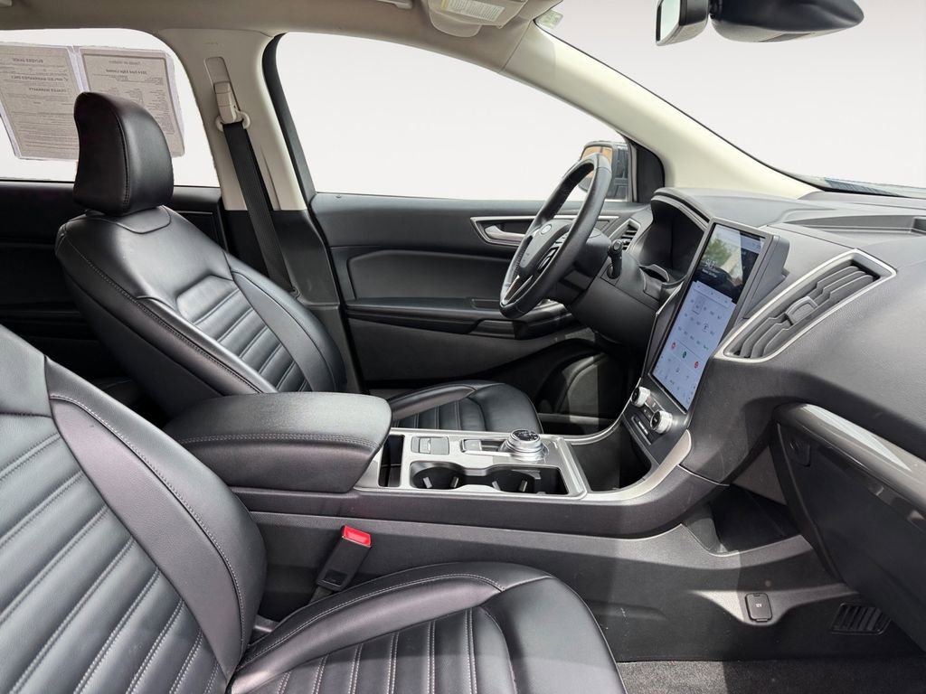 Used 2014 Ford Edge Limited w/ Equipment Group 302A AWD/4WD image 15