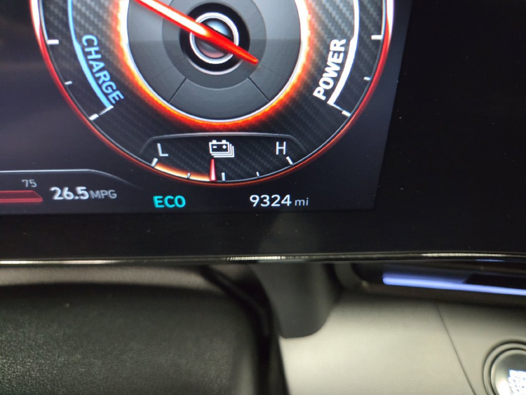 Used 2025 Hyundai Elantra SEL FWD image 22