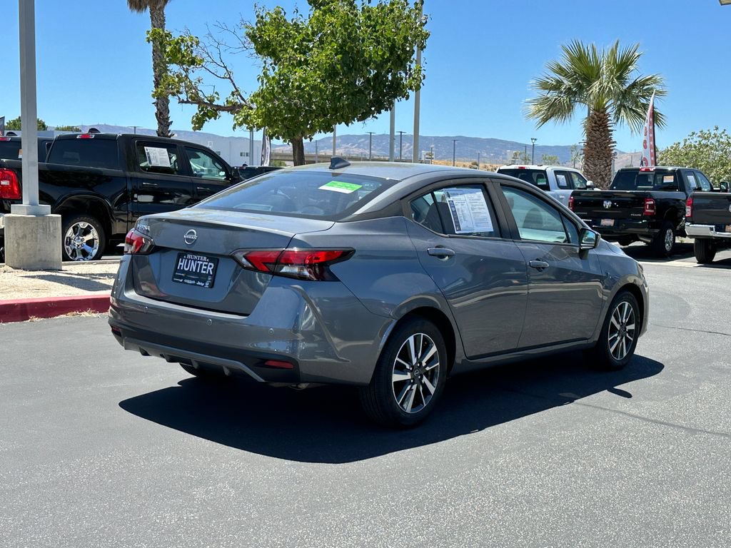 Used 2025 Nissan Versa SV FWD image 7