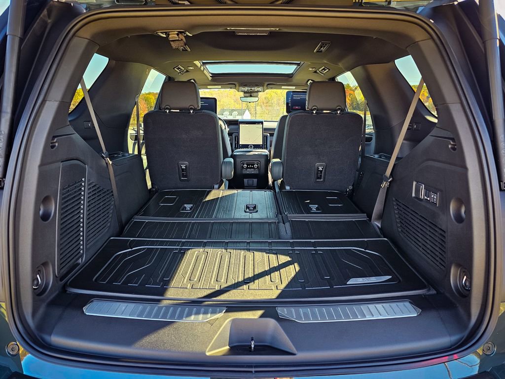 New 2026 GMC Yukon AT4 w/ AT4 Premium Plus Package image 39