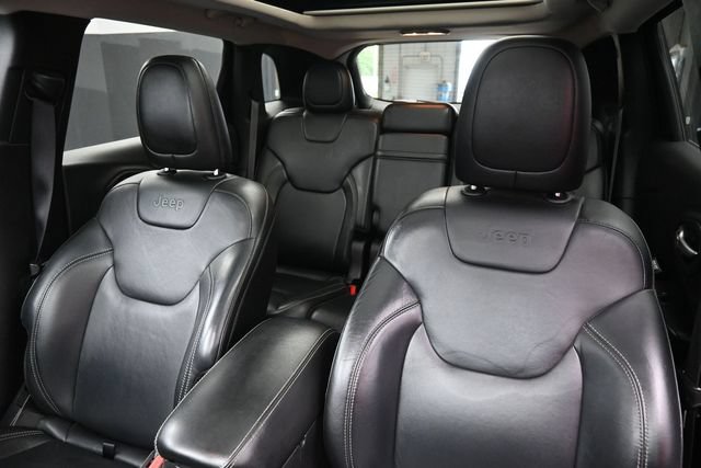 Used 2014 Jeep Cherokee Limited AWD/4WD image 13
