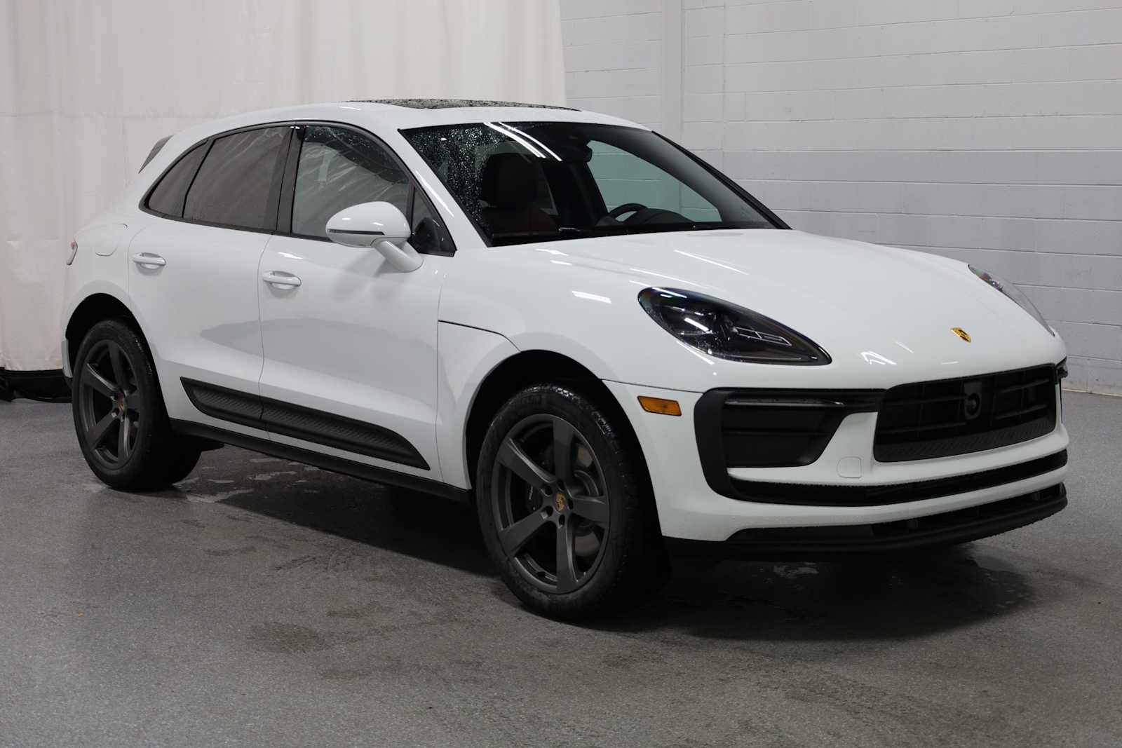 New 2026 Porsche Macan image 13