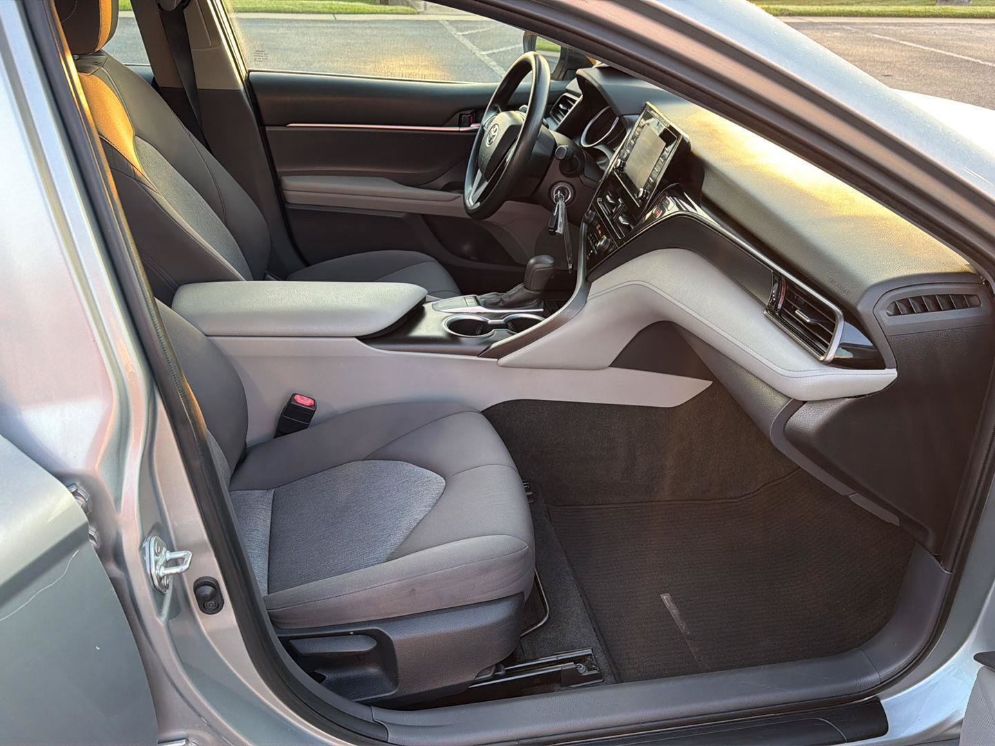 Certified 2022 Toyota Camry LE FWD image 13