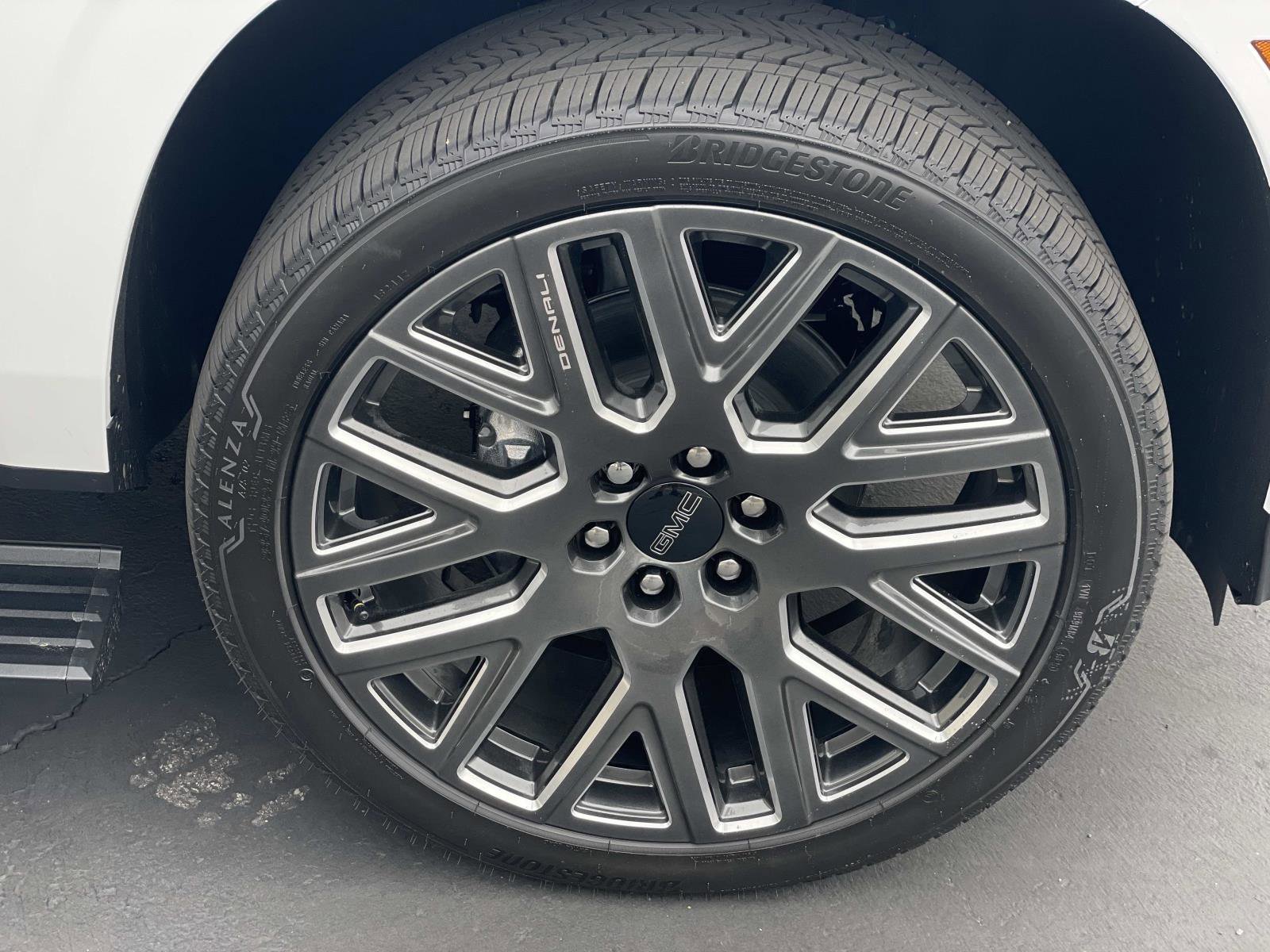 New 2026 GMC Yukon XL Denali Ultimate image 30