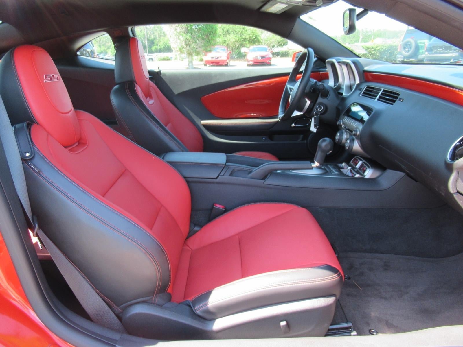 Used 2010 Chevrolet Camaro SS w/ RS Package RWD image 10