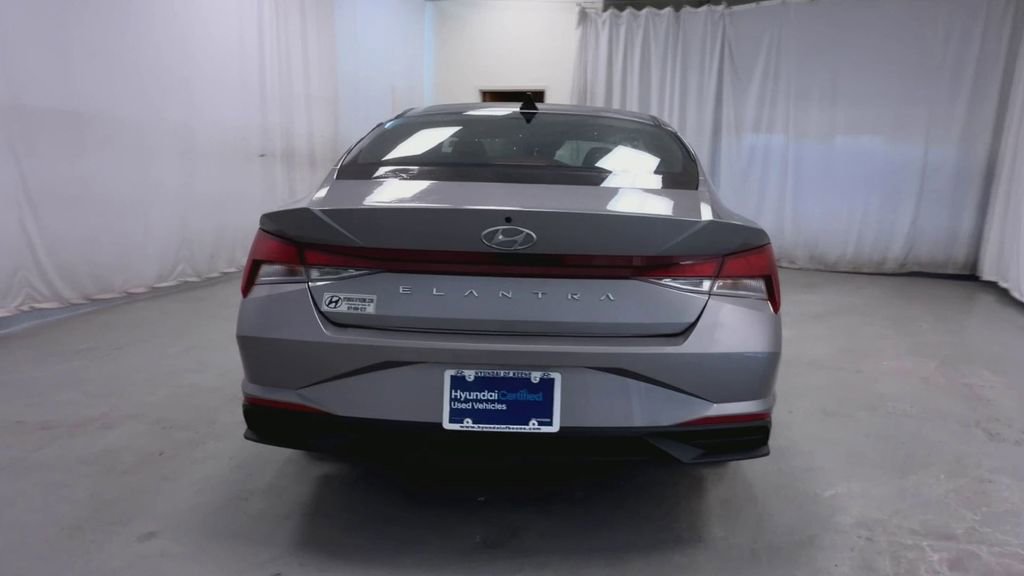 Used 2023 Hyundai Elantra SEL image 7