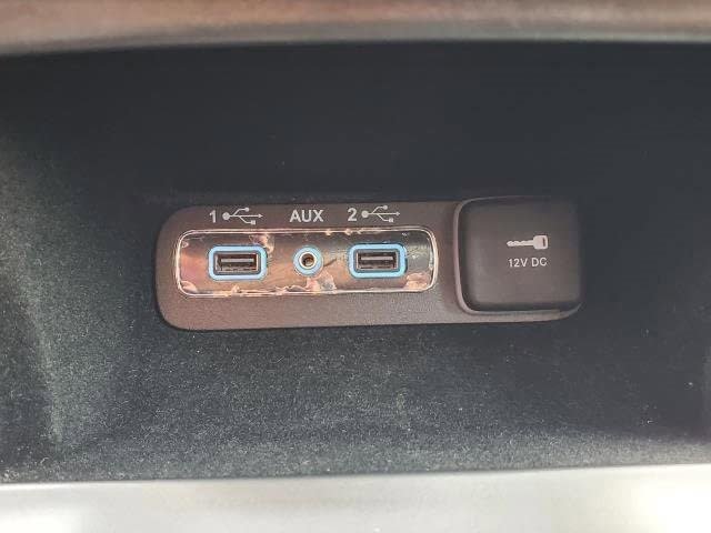 Used 2021 Jeep Grand Cherokee Limited w/ Luxury Group II image 31