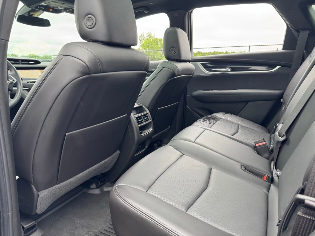 Used 2024 Cadillac XT5 Premium Luxury w/ LPO, Floor Liner Package AWD/4WD image 41