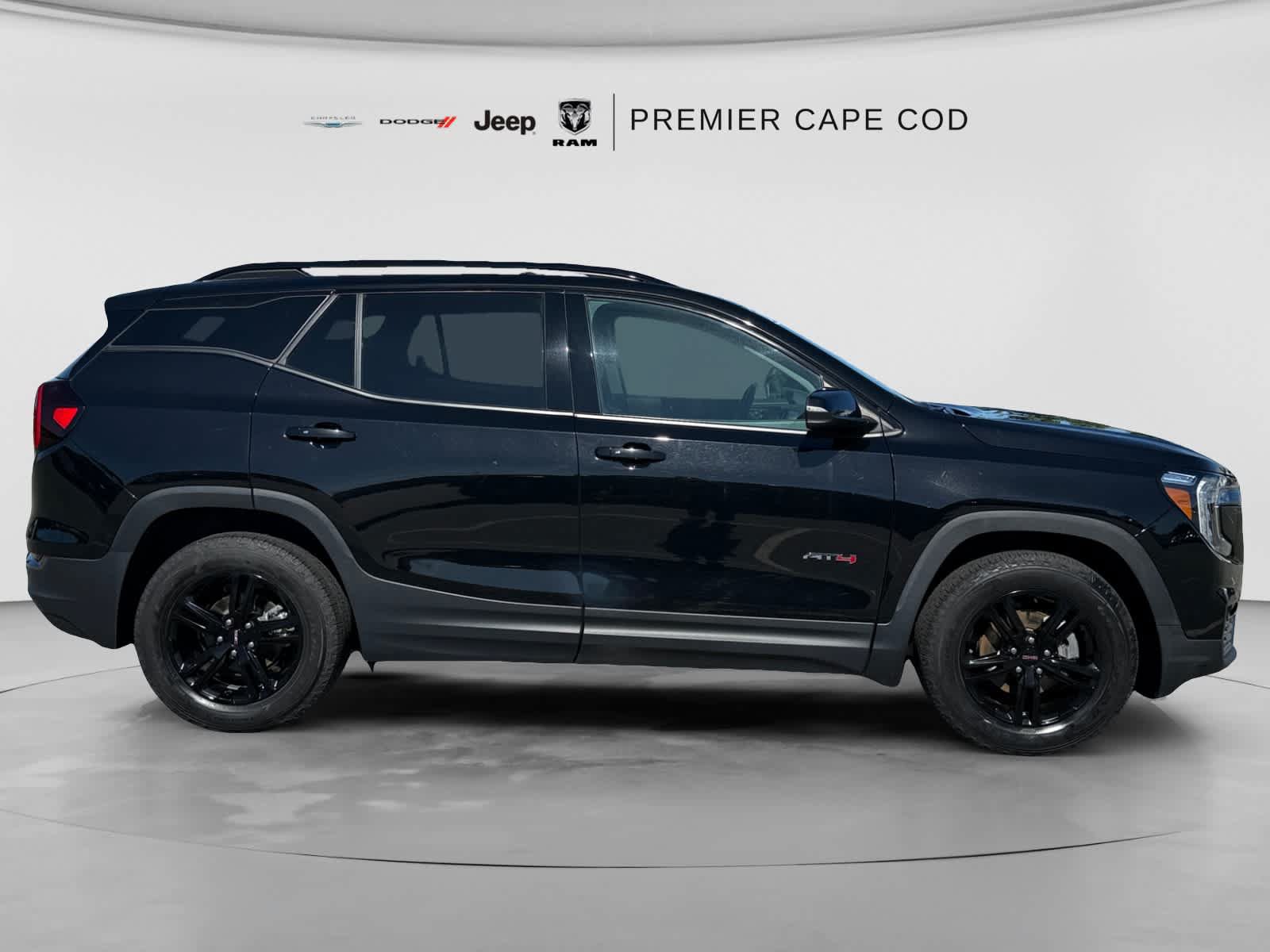 Used 2023 GMC Terrain AT4 w/ Infotainment Package II AWD/4WD image 10