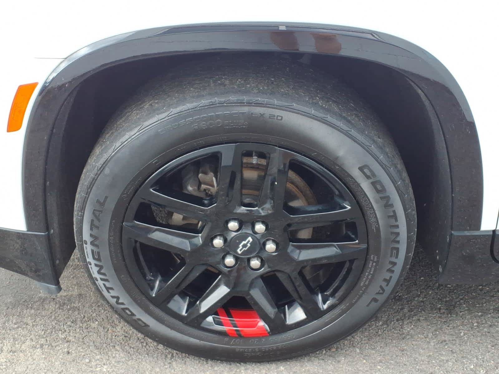 Certified 2023 Chevrolet Traverse Premier w/ Redline Edition AWD/4WD image 8