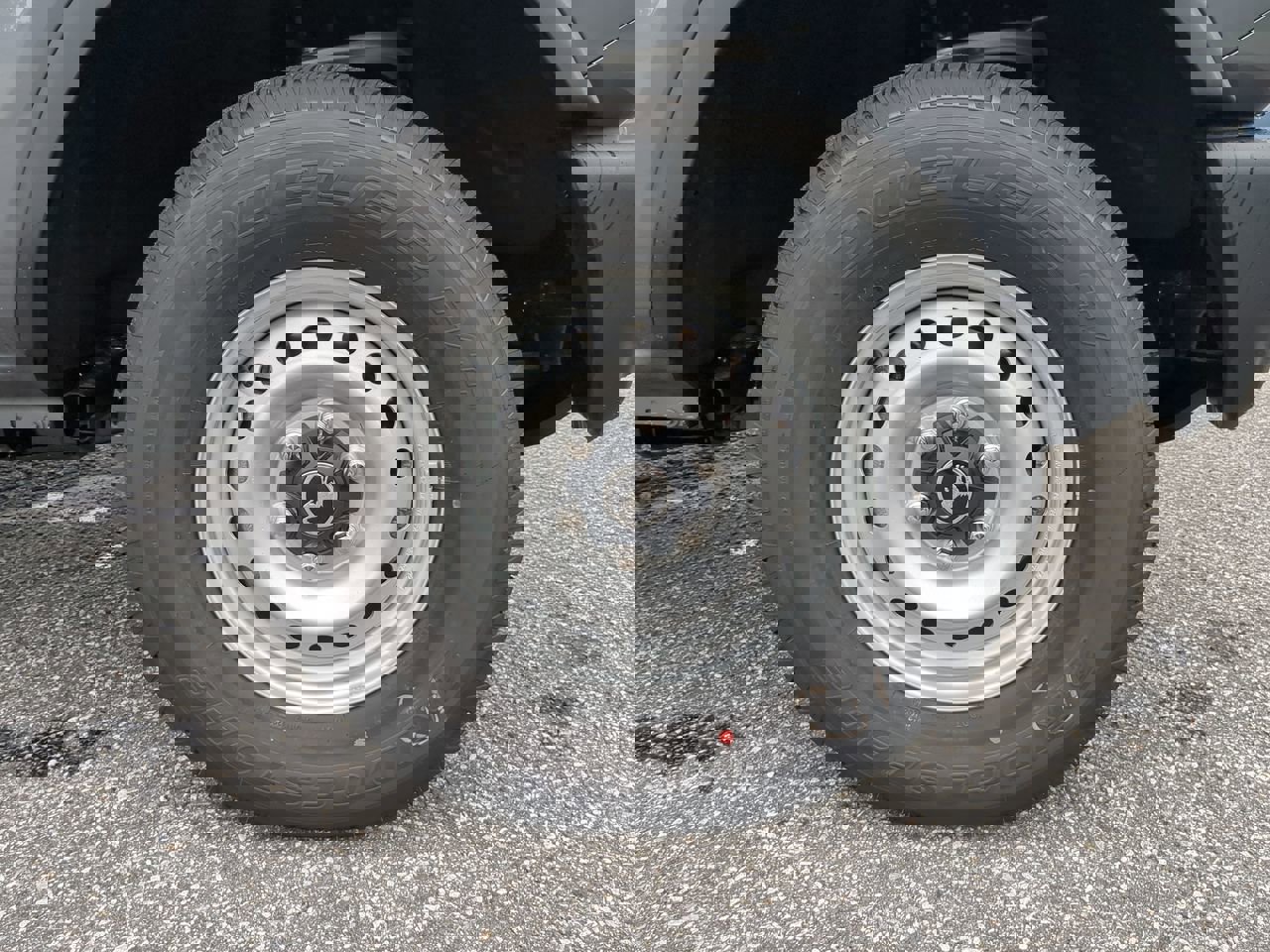 New 2025 Ford Bronco 4-Door image 9