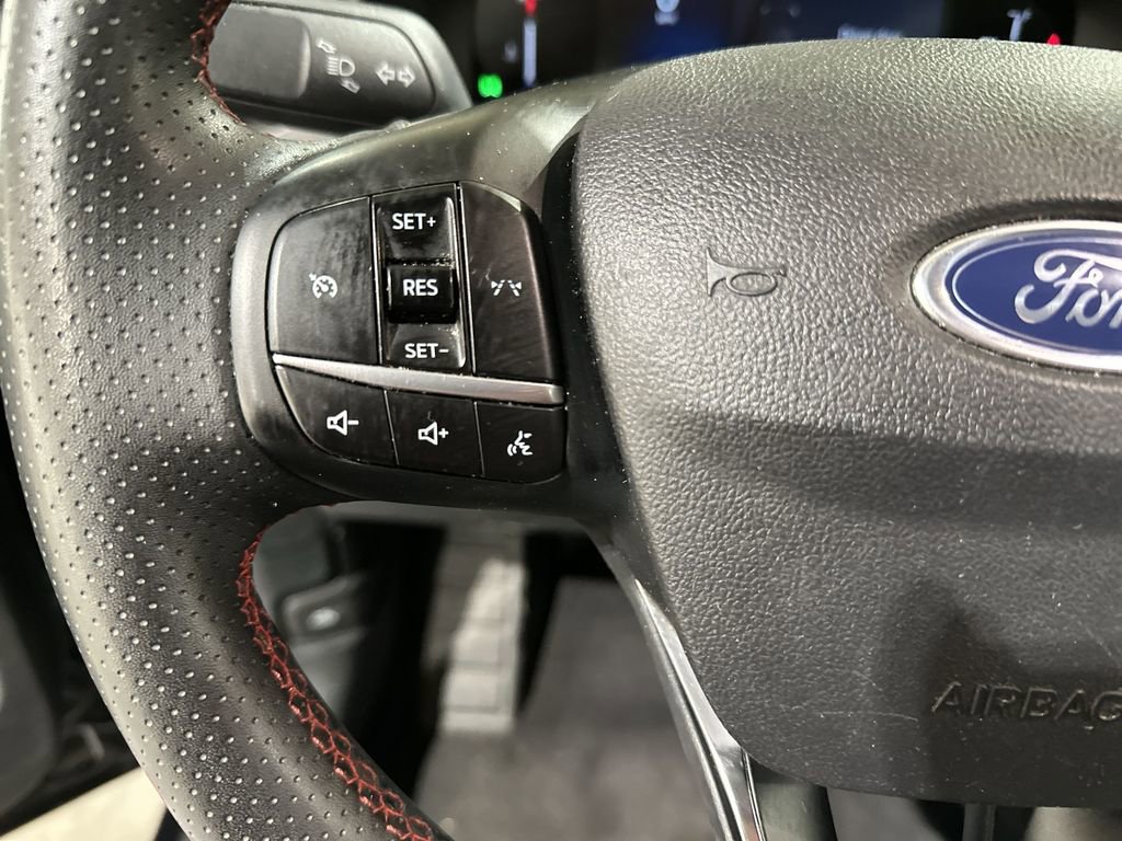 Used 2024 Ford Escape ST-Line image 29