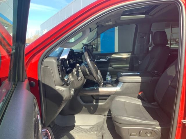 Used 2022 Chevrolet Silverado 1500 LTZ w/ LTZ Premium Package image 13