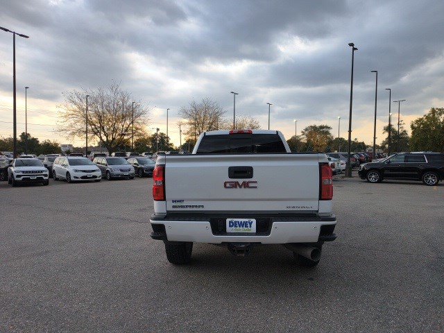 Used 2019 GMC Sierra 2500 Denali w/ Duramax Plus Package image 4