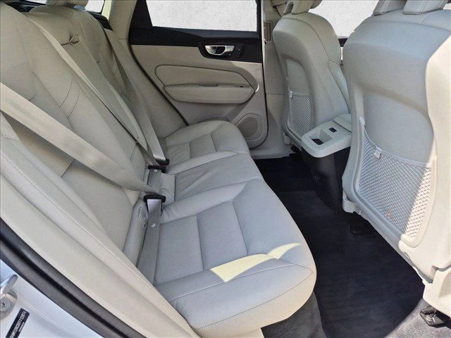 Used 2025 Volvo XC60 B5 Plus w/ Protection Package Premier AWD/4WD image 21
