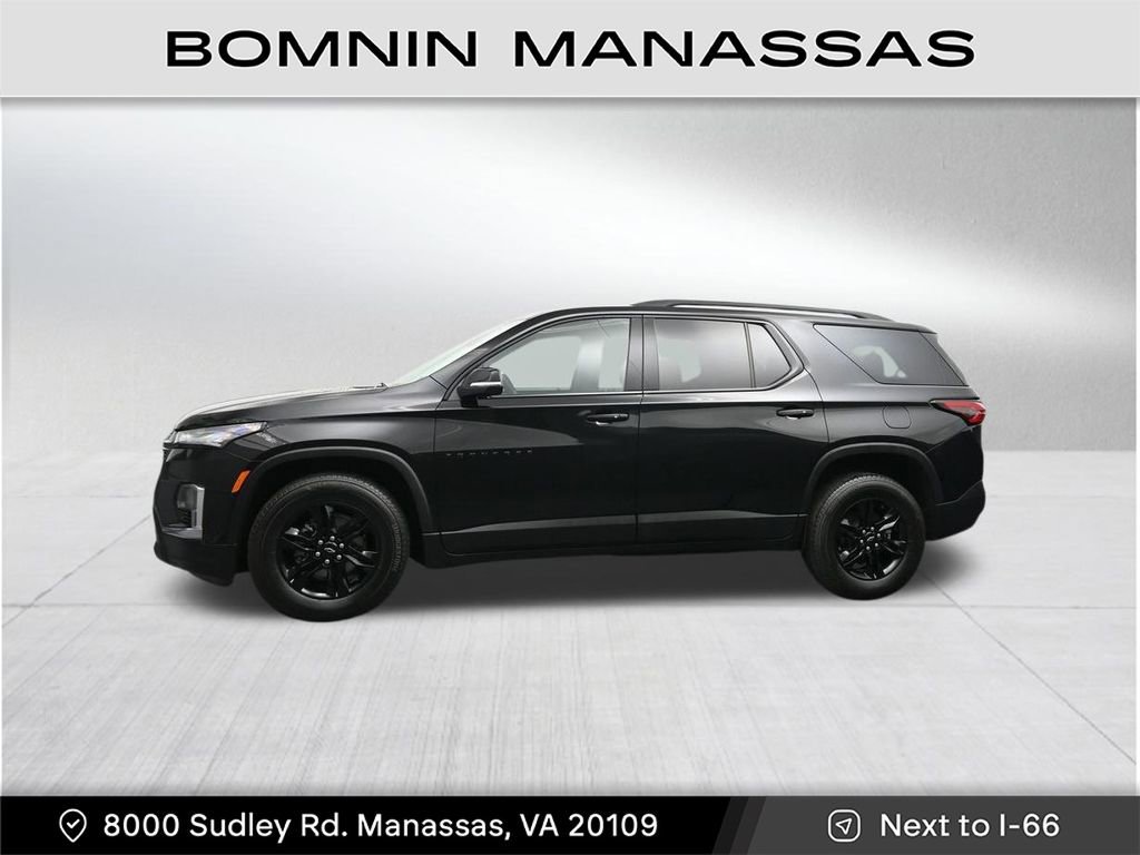 Used 2023 Chevrolet Traverse LT w/ Midnight/Sport Edition AWD/4WD image 2