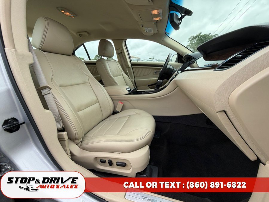 Used 2013 Ford Taurus Limited AWD/4WD image 14