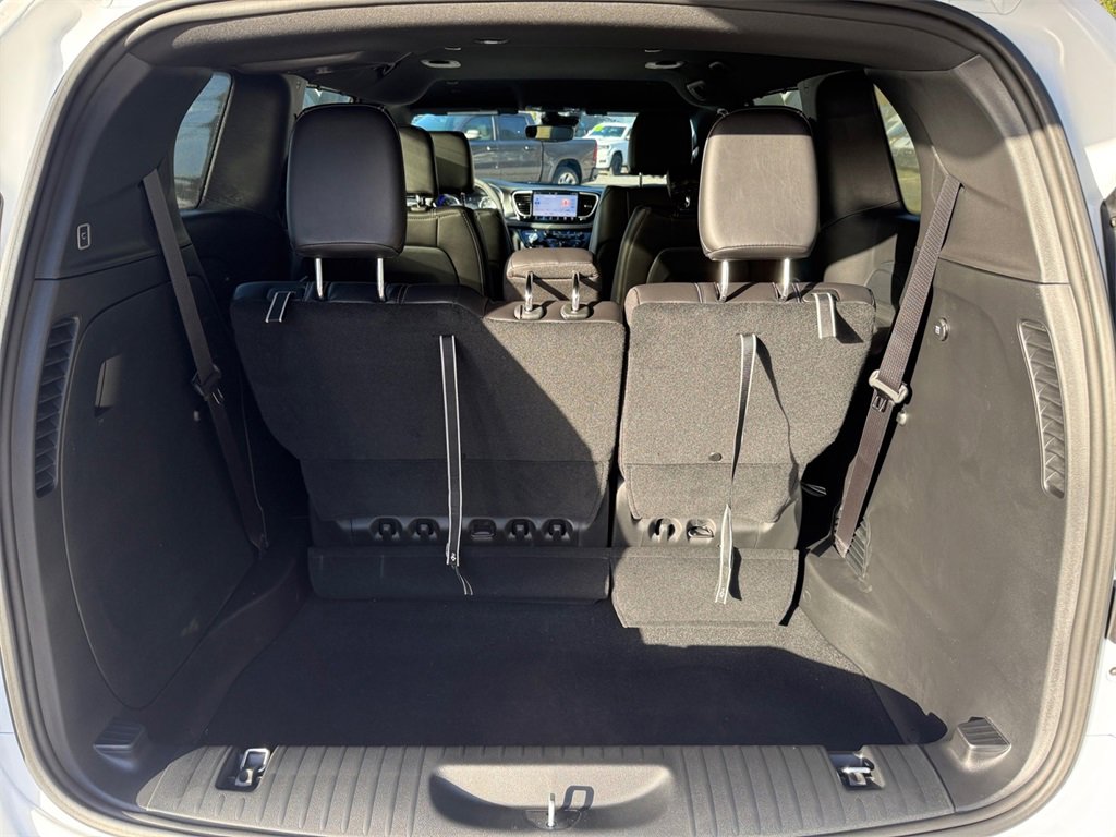 New 2026 Chrysler Pacifica Select image 30