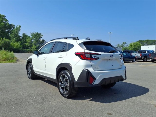 Used 2024 Subaru Crosstrek 2.0i Premium image 5