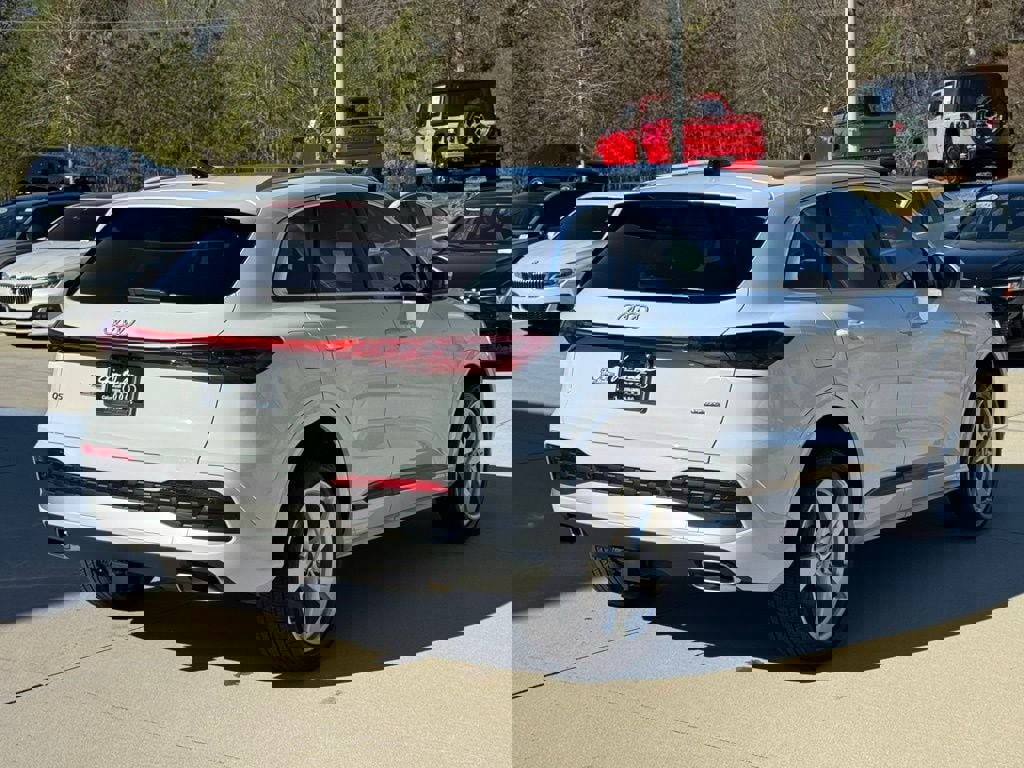 New 2025 Audi Q5 Premium Plus image 13