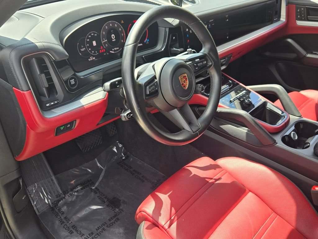 Used 2024 Porsche Cayenne Coupe AWD/4WD image 12