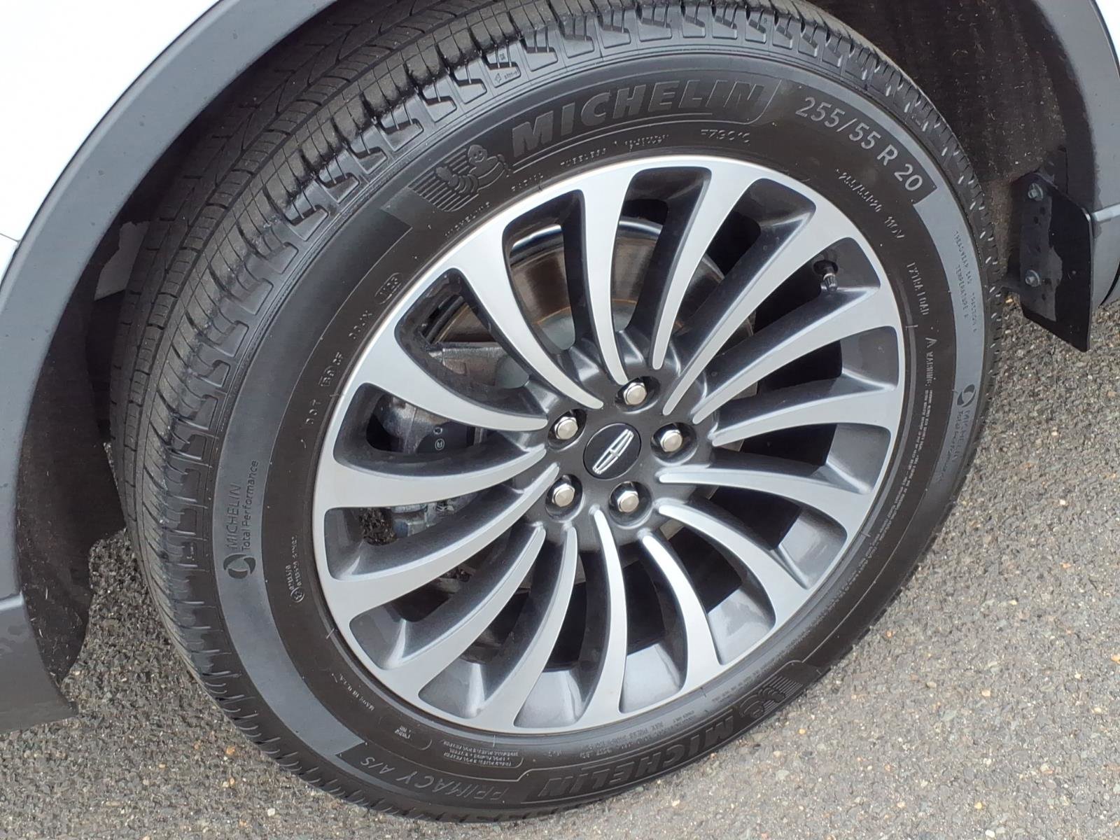 Used 2023 Lincoln Aviator AWD w/ Premium Package image 7