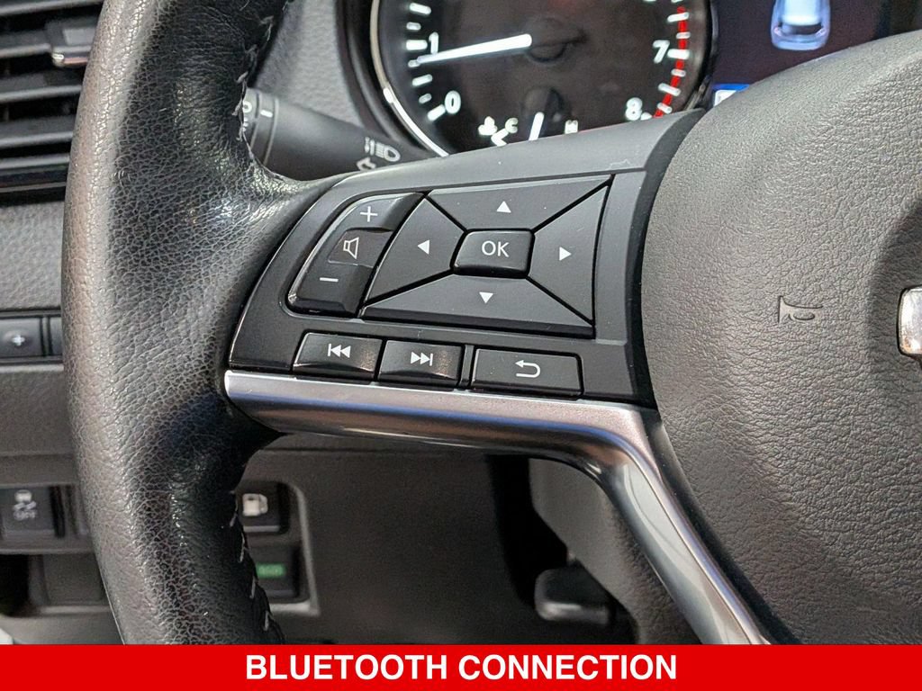 Used 2020 Nissan Rogue SV AWD/4WD image 16