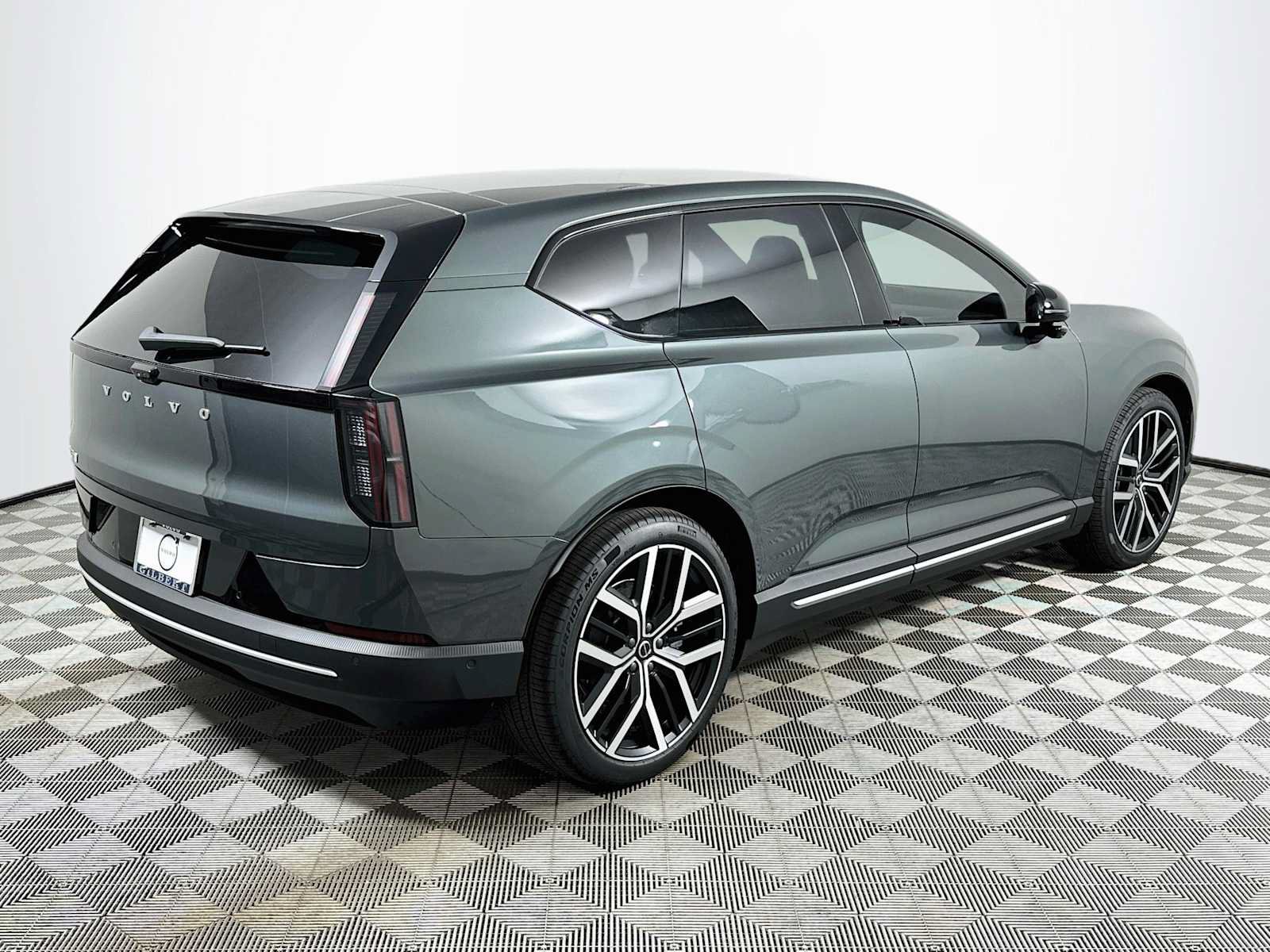 New 2027 Volvo EX60 Ultra AWD/4WD image 7