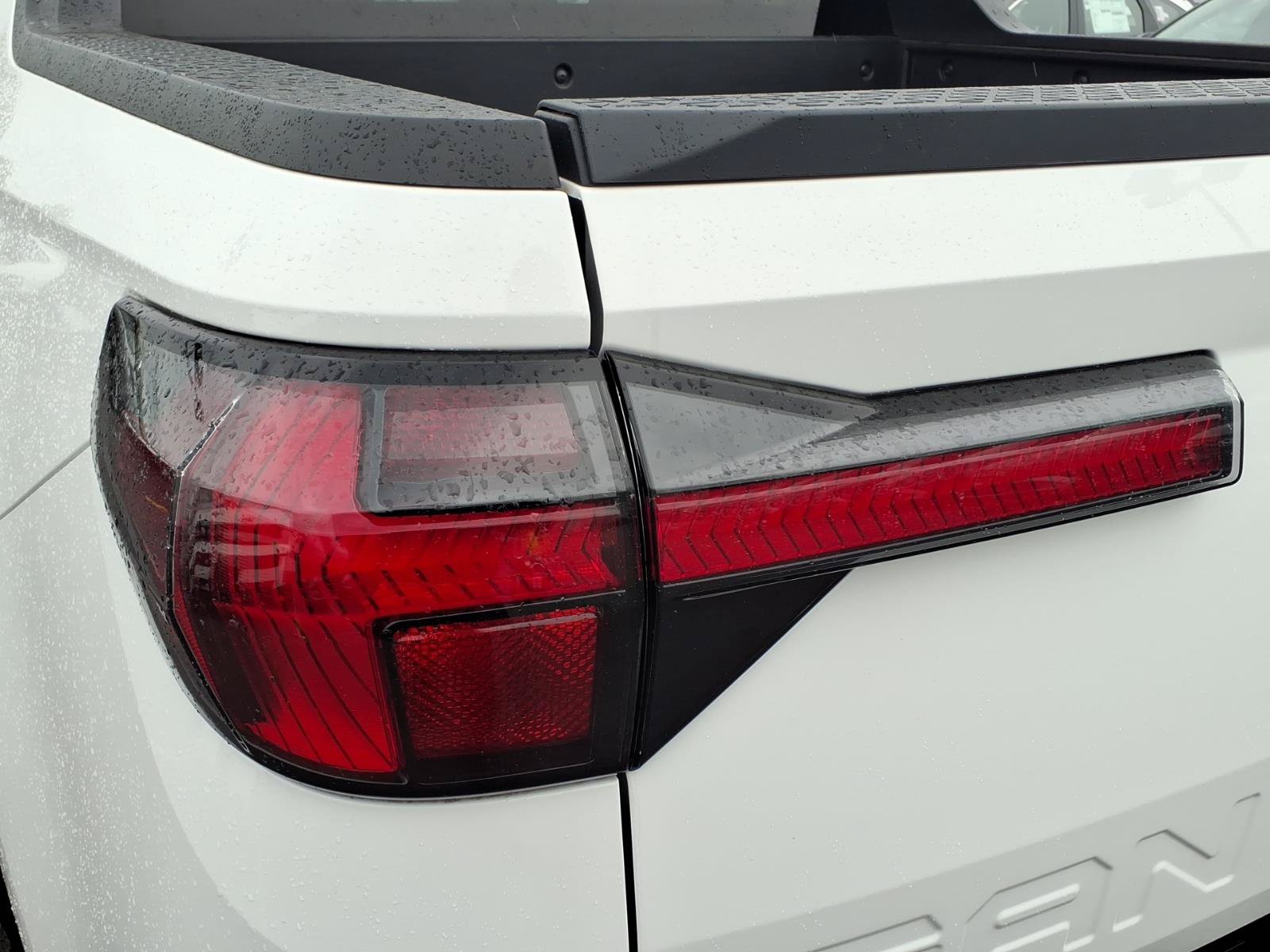 Used 2024 Hyundai Santa Cruz SEL AWD/4WD image 16