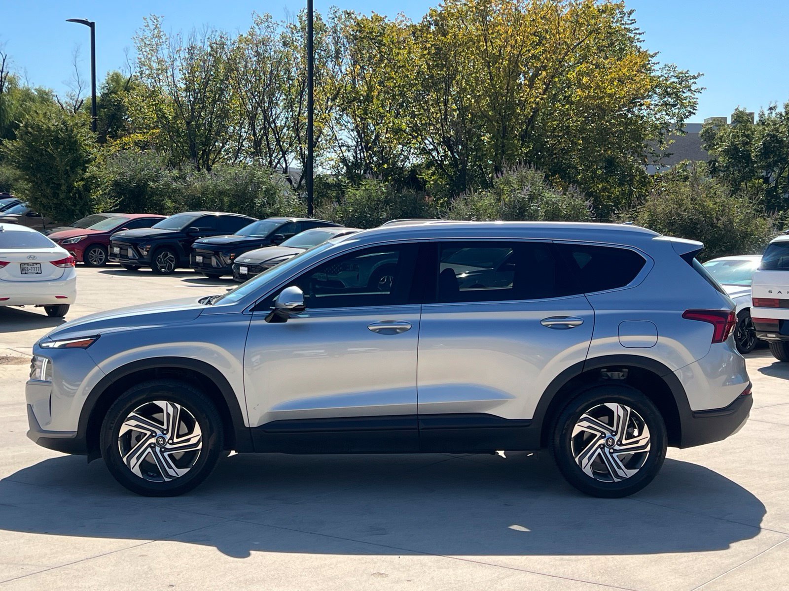 Certified 2023 Hyundai Santa Fe SEL FWD image 6