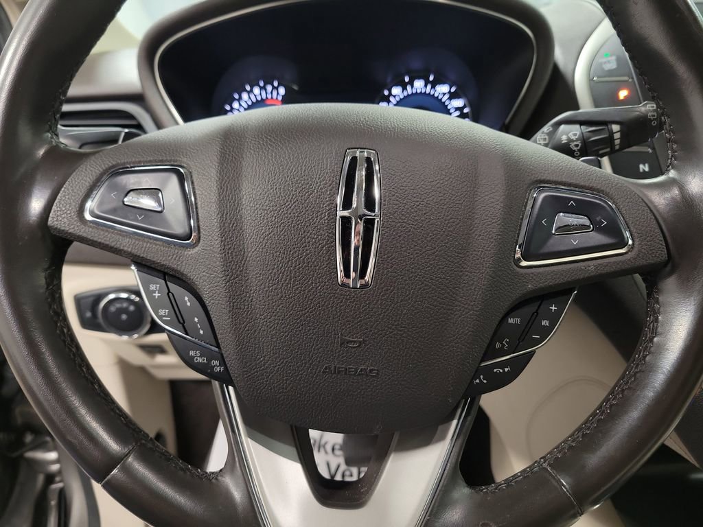 Used 2017 Lincoln MKC Reserve image 18