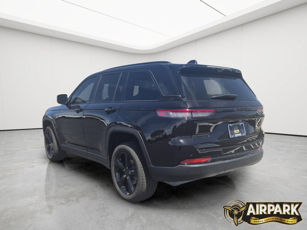 New 2025 Jeep Grand Cherokee Limited w/ Luxury Tech Group II RWD image 6