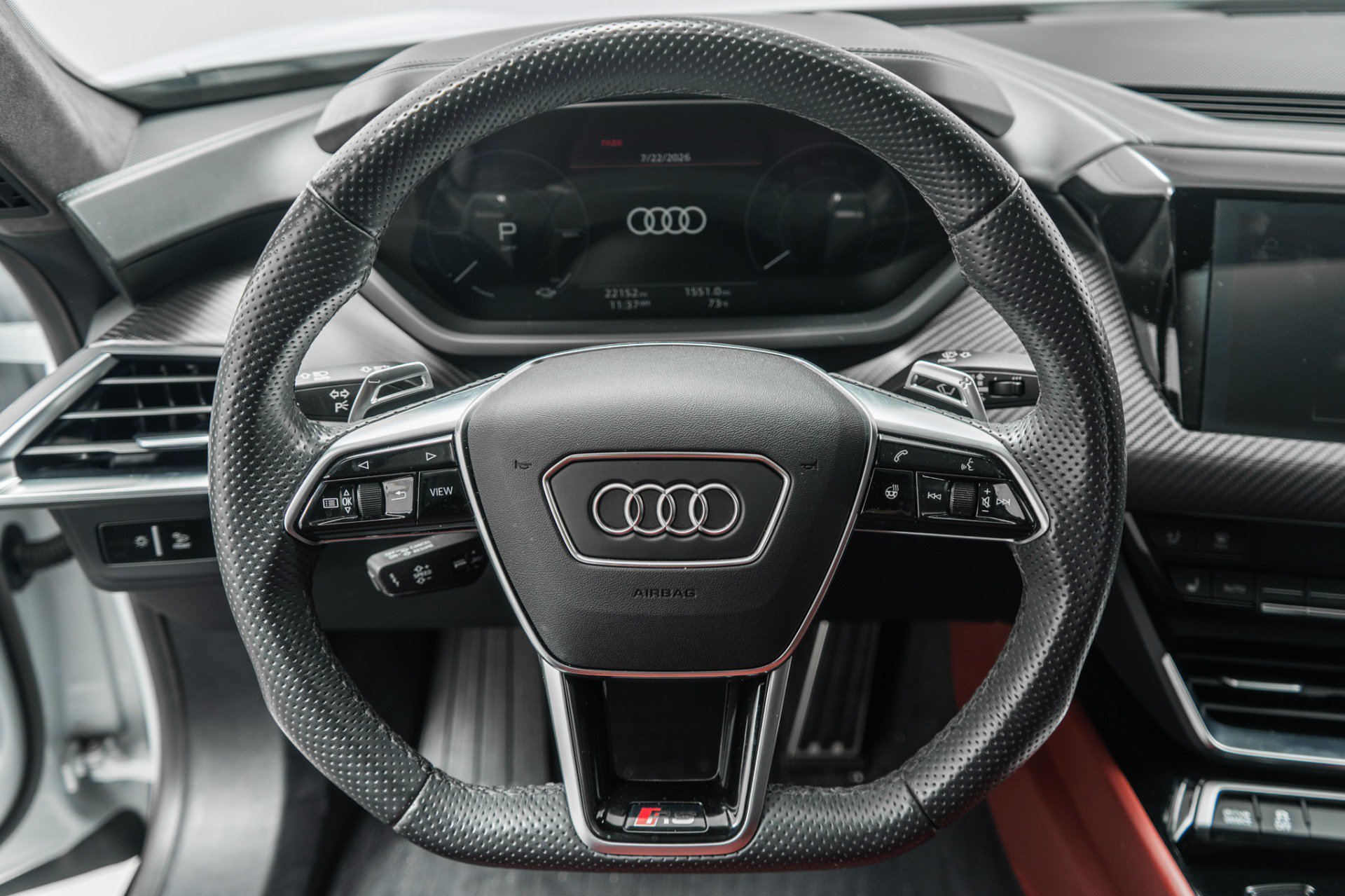 Used 2023 Audi RS e-tron GT w/ Carbon Performance Package AWD/4WD image 15