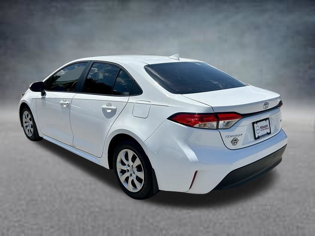 Used 2025 Toyota Corolla LE FWD image 8