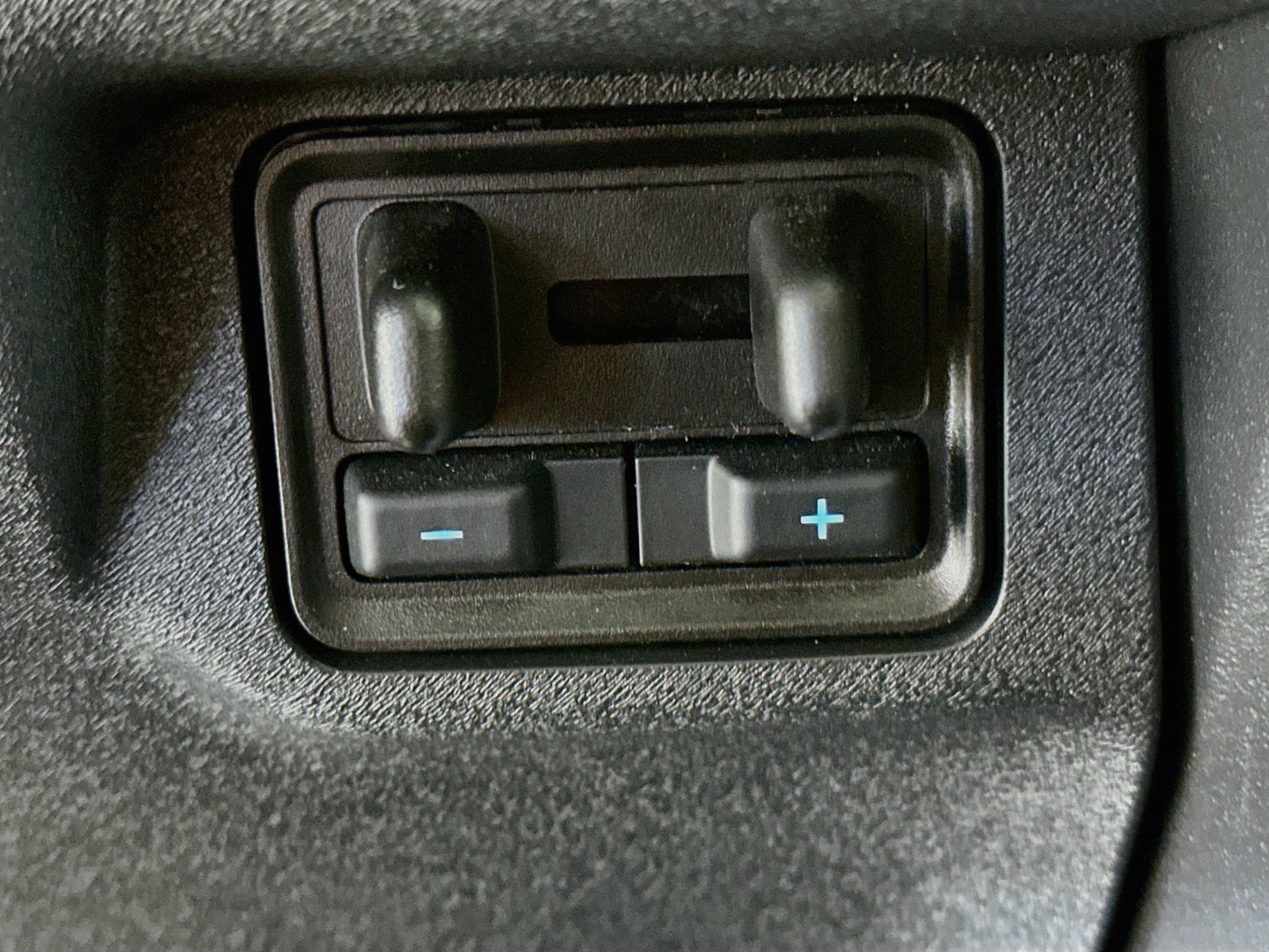 Used 2025 Ford Expedition Active AWD/4WD image 26