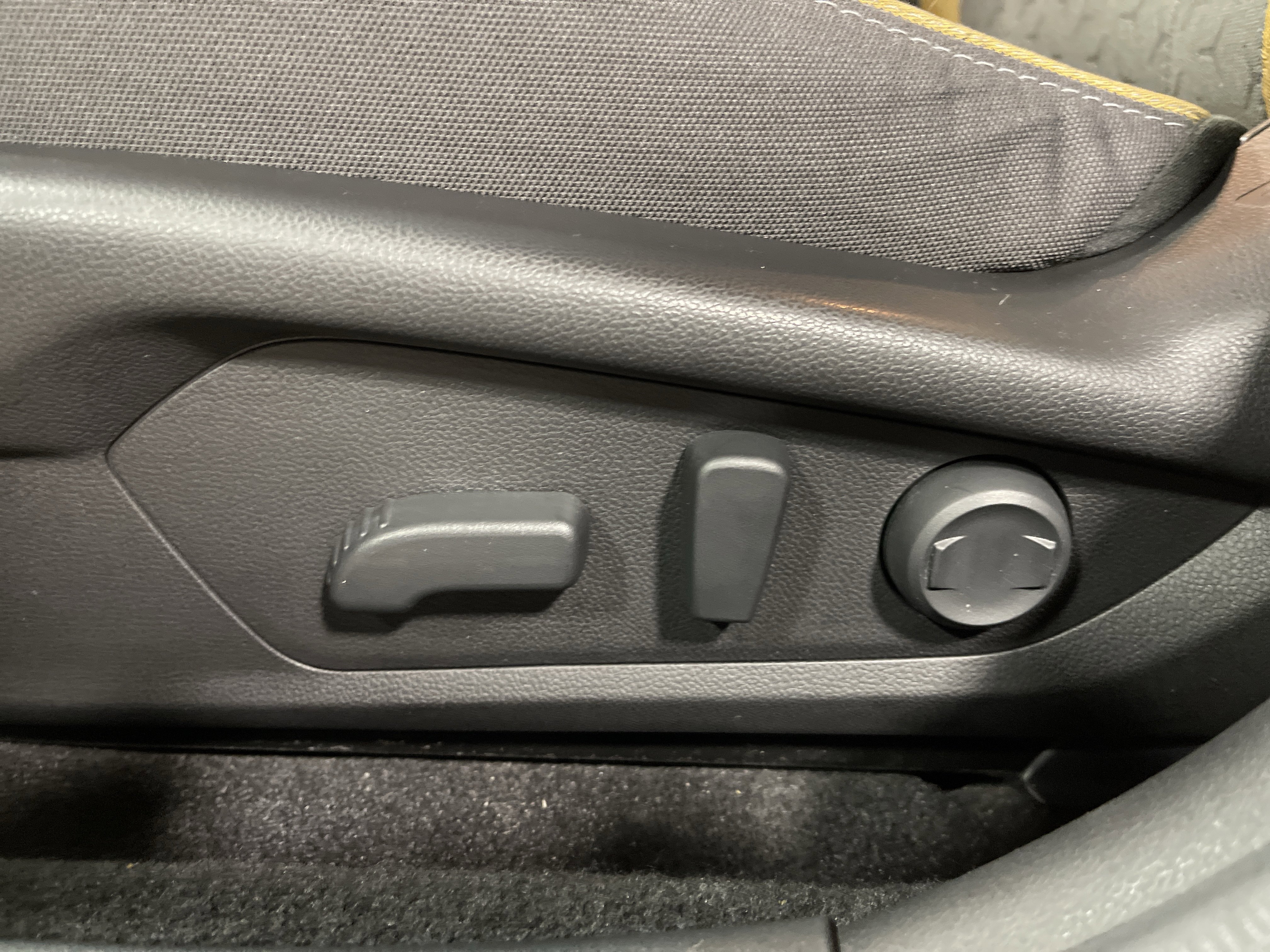 Used 2024 Subaru Crosstrek 2.5i Sport w/ Crosstrek Mirror Package image 10