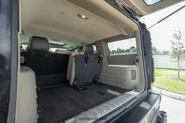 Used 2004 HUMMER H2 w/ Preferred Equipment Group image 78