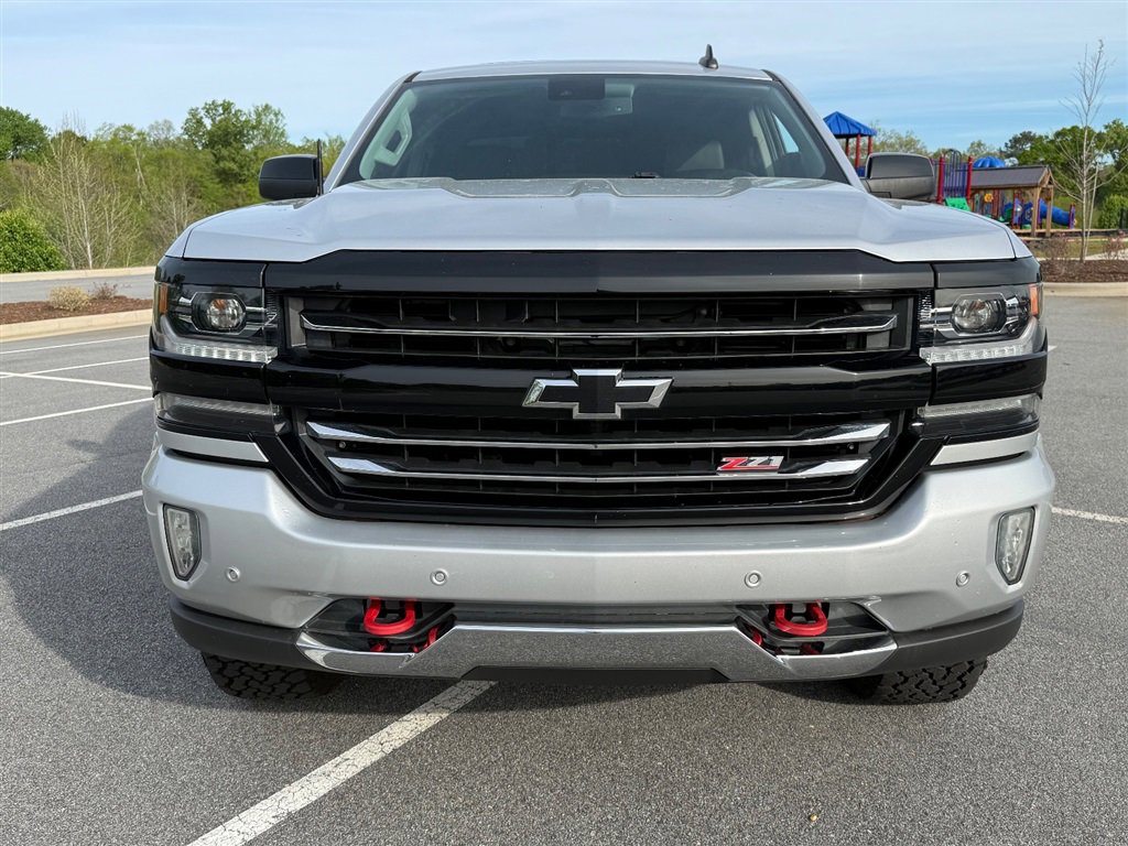 Used 2018 Chevrolet Silverado 1500 LTZ Z71 w/ Redline Edition AWD/4WD image 10