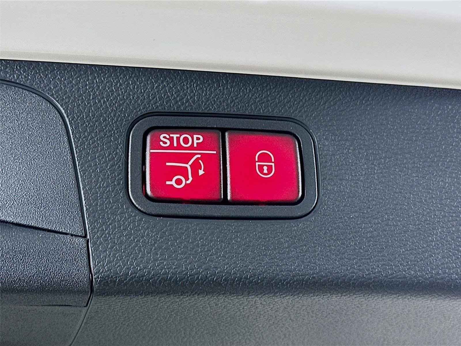 Certified 2022 Mercedes-Benz GLC 300 4MATIC image 34