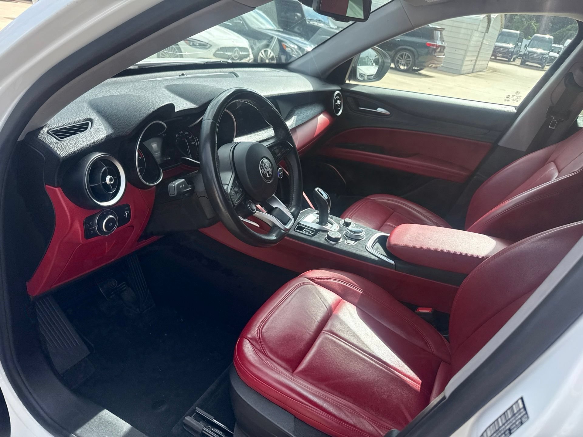 Used 2021 Alfa Romeo Stelvio Sprint w/ Nero Edizione RWD image 9