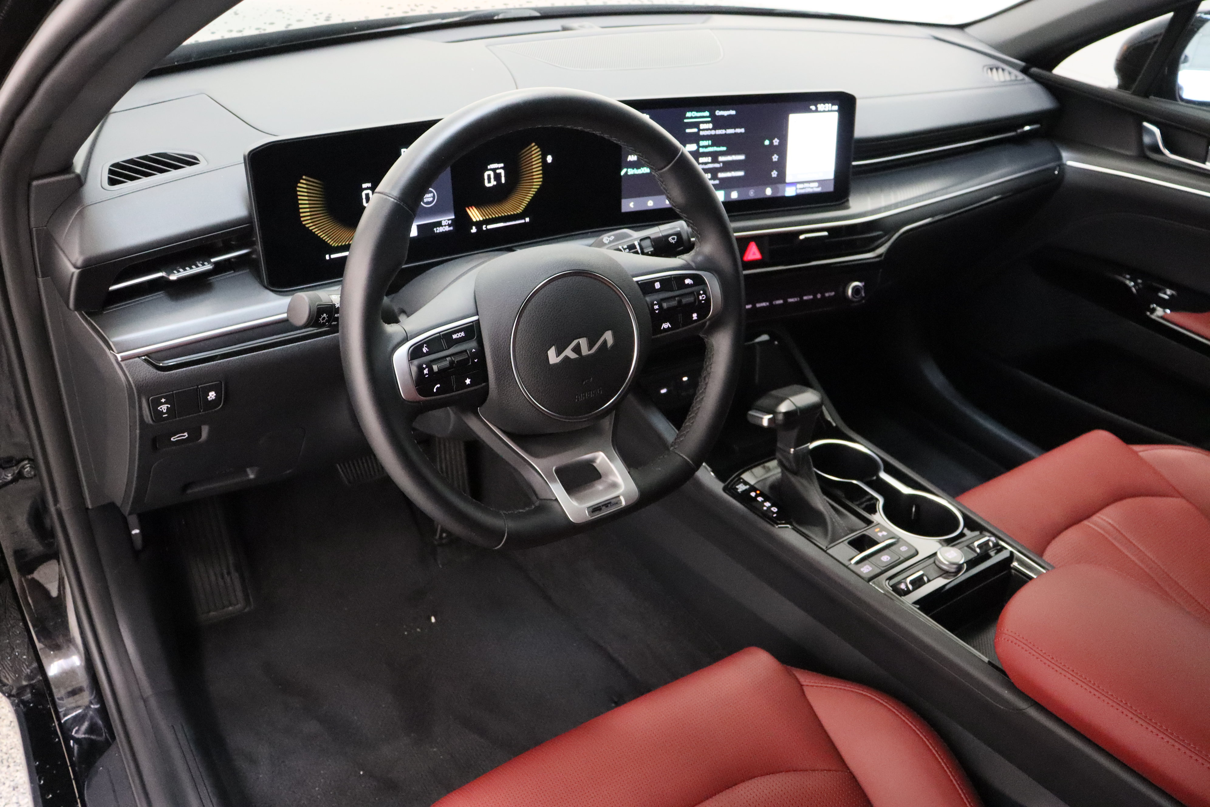 Used 2026 Kia K5 GT-Line w/ GT-Line Red Interior Package FWD image 13