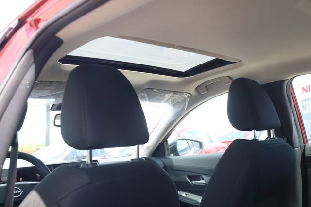 New 2026 Nissan Sentra SV w/ SV Convenience Package FWD image 24